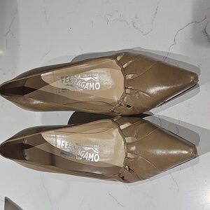 Salvatore Ferragamo Tan Heels Elegant Design, Size 8 B
